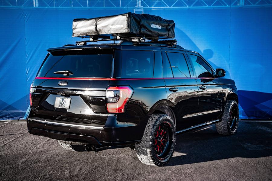  Ford Expedition Stealth by MAD Industries 2019 года  (фото 4 из 8)